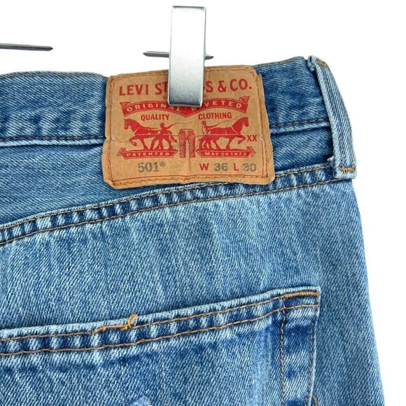 Levis 501 Jeans Men 36 / 30 Original Fit Straight Button Fly Cotton Denim Blue - Picture 10 of 14